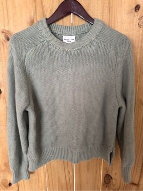 Willow & Wind Sage Crewneck Knit Sweater